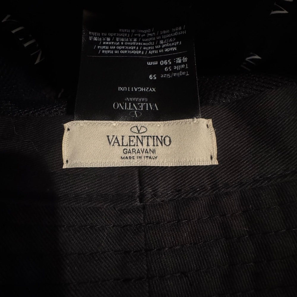 Valentino Black Bucket Hat with Logo - Picture 4 of 4